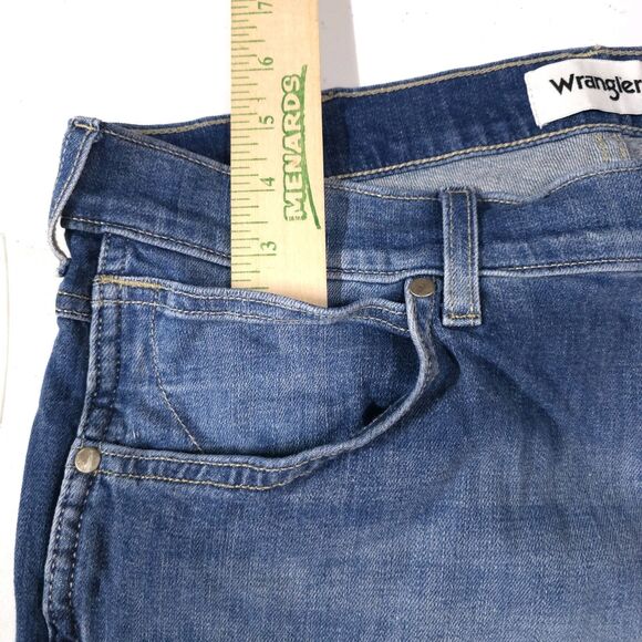 Wrangler Retro Medium Wash Jeans 34x32 Mens Greensboro Straight Regular Casual - Picture 9 of 16